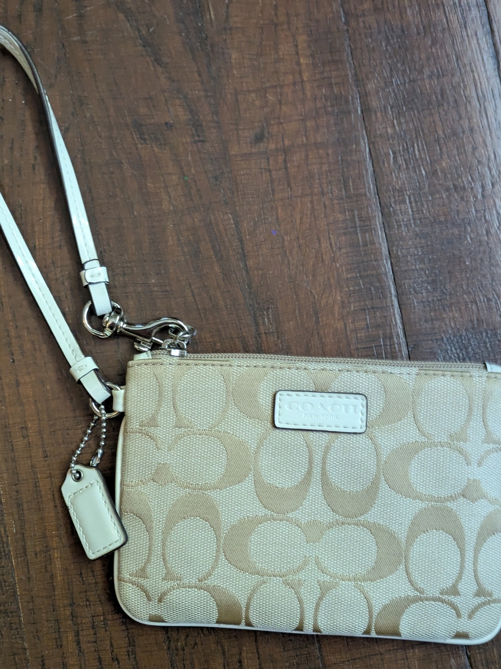 Coach Signature Small Wristlet - Beige